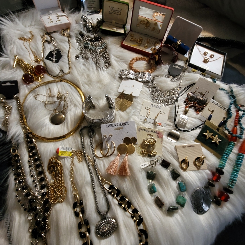 Jewelry Lot